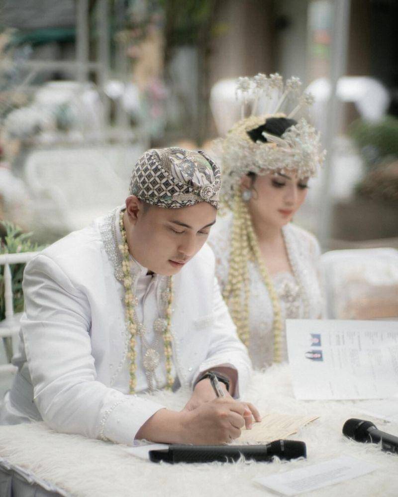 Instagram.com/anggitasari612